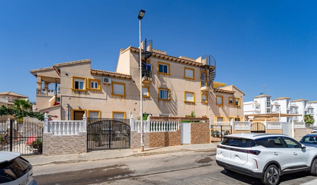 Resale - Apartment - Punta Prima