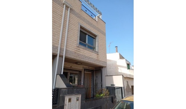 Resale - Townhouse - Daya Vieja