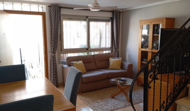 Resale - Townhouse - Daya Vieja