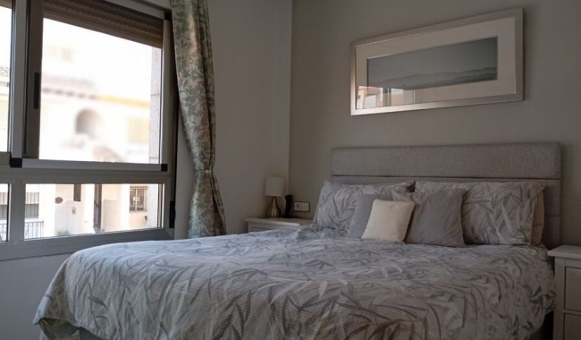 Resale - Townhouse - Daya Vieja