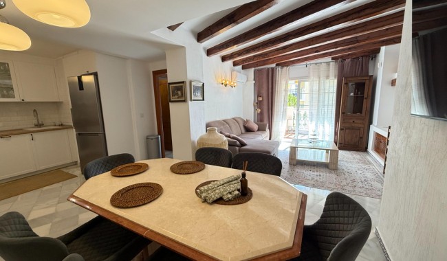 Resale - Apartment - Torrevieja - Playa de los locos