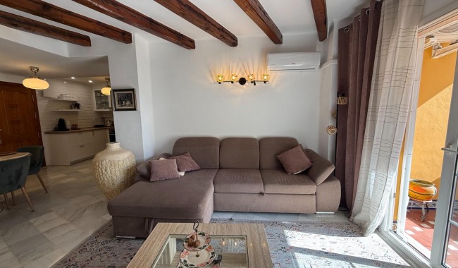Resale - Apartment - Torrevieja - Playa de los locos
