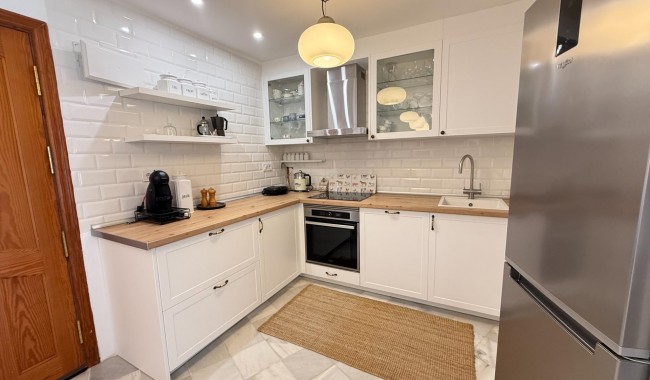 Resale - Apartment - Torrevieja - Playa de los locos