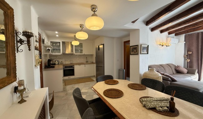 Resale - Apartment - Torrevieja - Playa de los locos