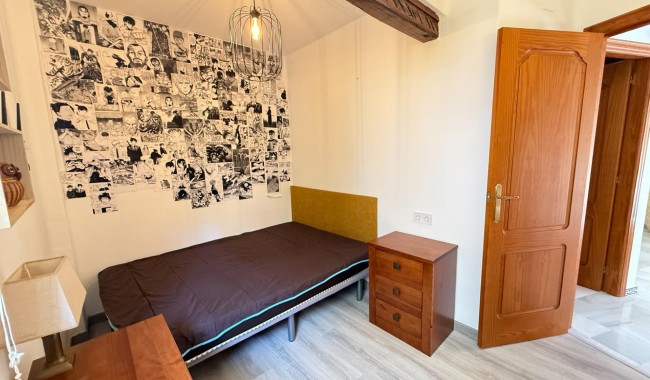 Resale - Apartment - Torrevieja - Playa de los locos