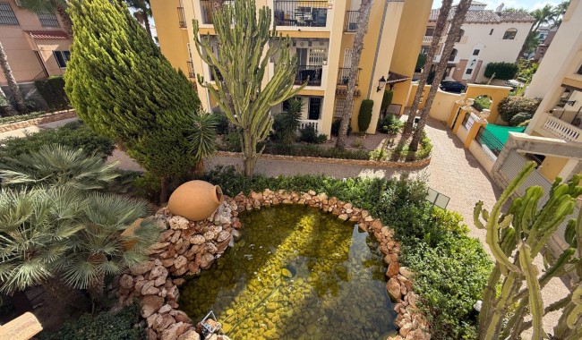 Resale - Apartment - Torrevieja - Playa de los locos