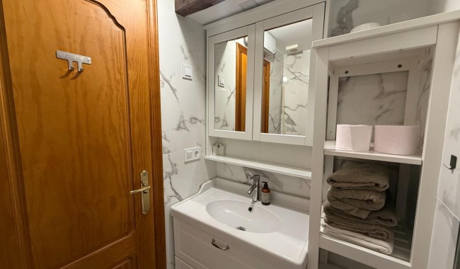 Resale - Apartment - Torrevieja - Playa de los locos