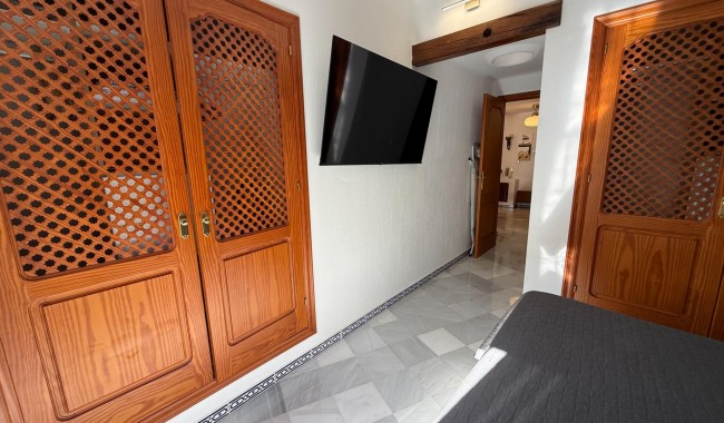 Resale - Apartment - Torrevieja - Playa de los locos