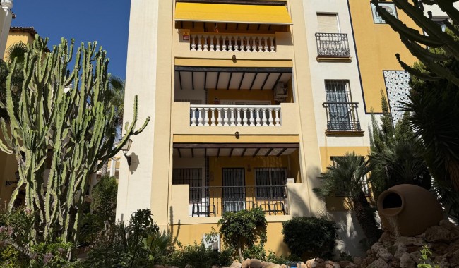 Resale - Apartment - Torrevieja - Playa de los locos