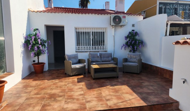Apartment - Resale - Torrevieja - Urbanización La Torreta