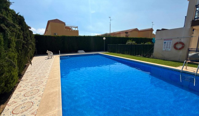 Sprzedaż - Apartament - Cabo Roig