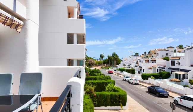 Resale - Apartment - Orihuela Costa - Villamartín