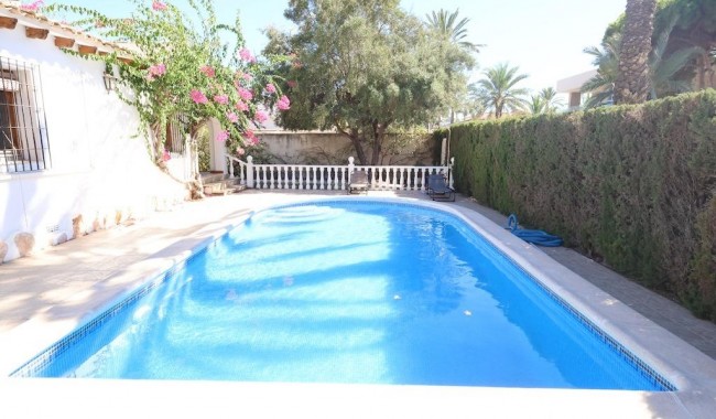 Resale - Villa - Orihuela Costa - Cabo Roig