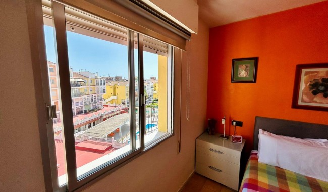 Resale - Apartment - Torrevieja - La Veleta