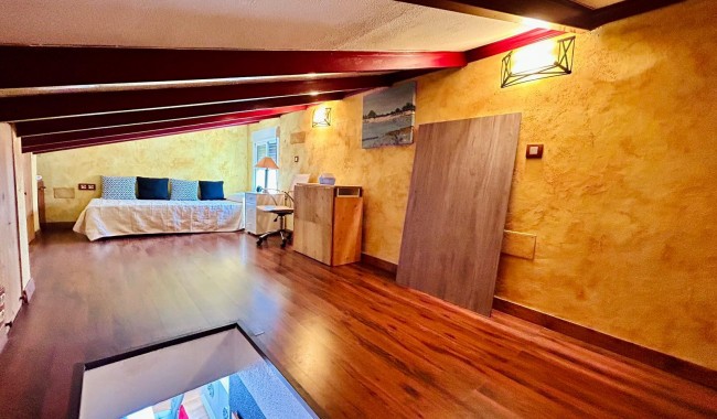 Resale - Apartment - Torrevieja - La Veleta