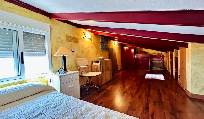 Resale - Apartment - Torrevieja - La Veleta
