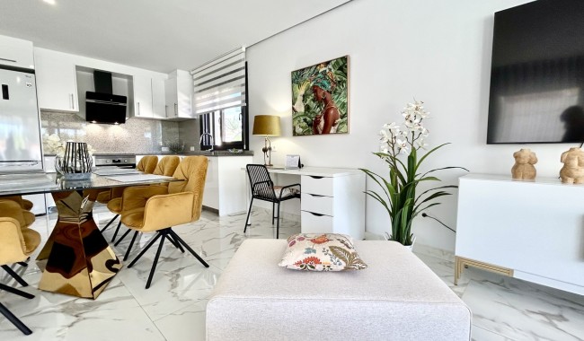 Resale - Villa - Los Urrutias