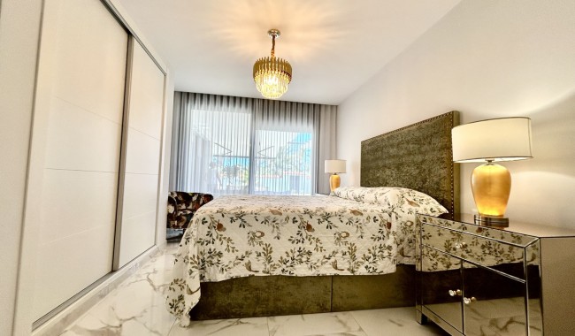 Resale - Villa - Los Urrutias