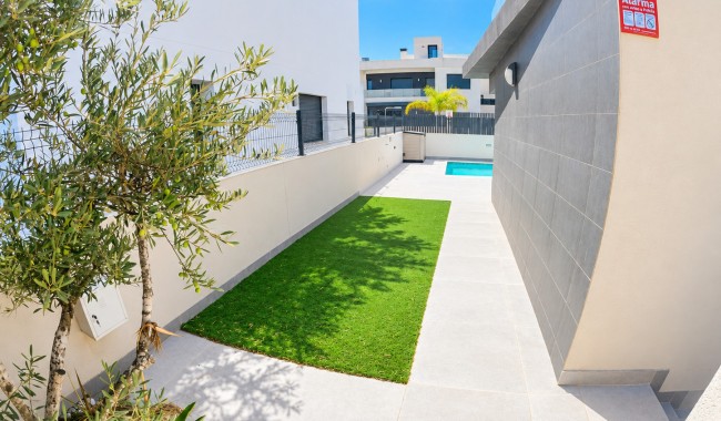 Brukt - Villa - Algorfa - La Finca golf