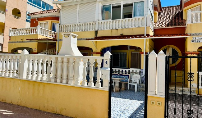 Resale - Townhouse - Torrevieja - San Luis
