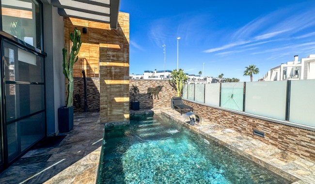 Begagnad - Villa - Cabo Roig