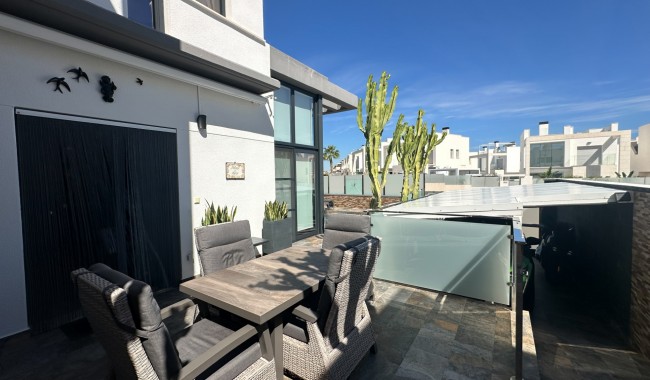 Begagnad - Villa - Cabo Roig