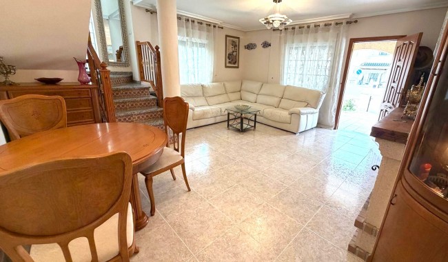 Sprzedaż - Willa - Orihuela costa - Villamartín