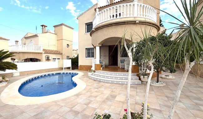 Sprzedaż - Willa - Orihuela costa - Villamartín