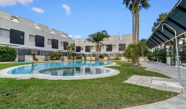 Resale - Townhouse - Pilar de La Horadada - El Mojón