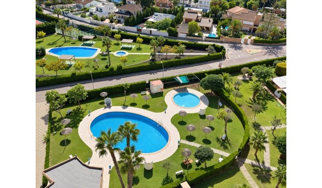Resale - Apartment - Orihuela Costa - Campoamor