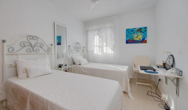 Resale - Apartment - Torrevieja