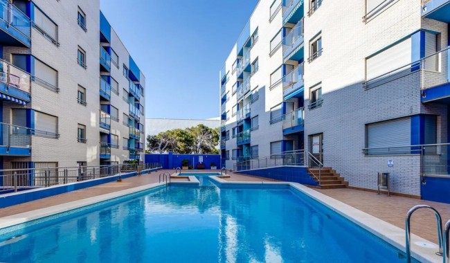 Resale - Apartment - Torrevieja