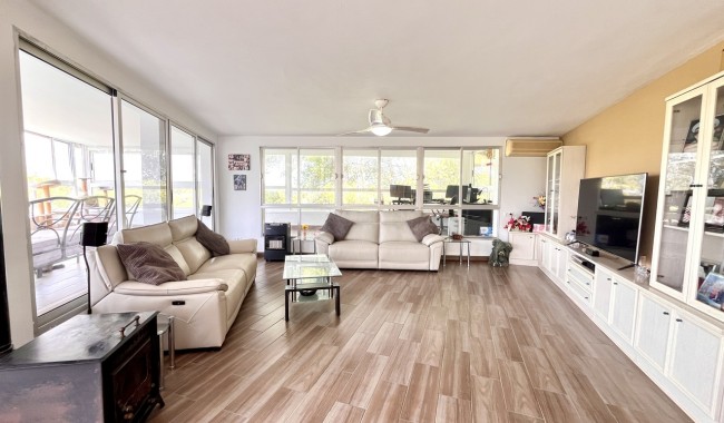 Resale - Villa - Pinar de Campoverde