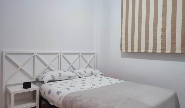 Resale - Apartment - Orihuela Costa - Punta Prima
