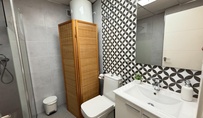 Alquiler a largo plazo - Apartamento - Torrevieja - Antonio Machado