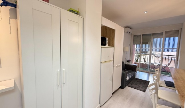 Alquiler a largo plazo - Apartamento - Torrevieja - Antonio Machado