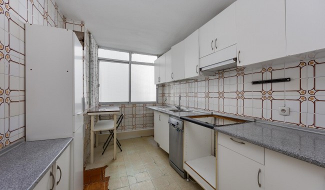 Resale - Apartment - Torrevieja - Playa de La Acequion