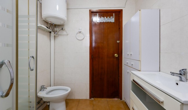 Resale - Apartment - Torrevieja - Playa de La Acequion