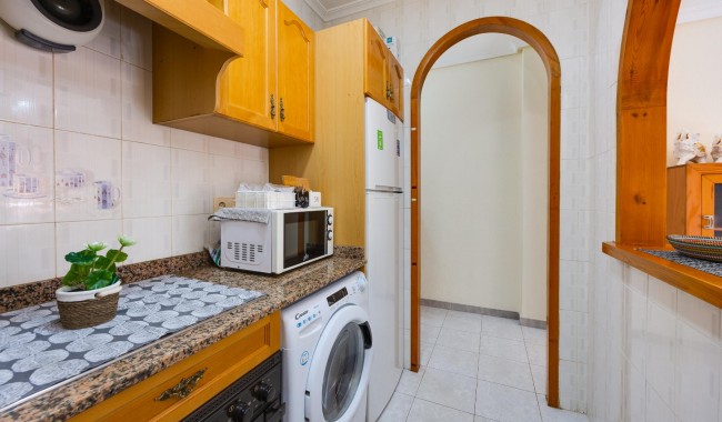 Resale - Apartment - Torrevieja - Playa del cura