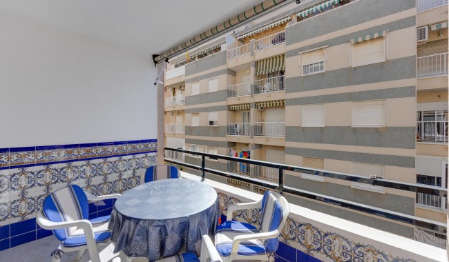 Resale - Apartment - Torrevieja - Playa del cura