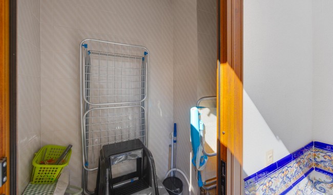 Resale - Apartment - Torrevieja - Playa del cura
