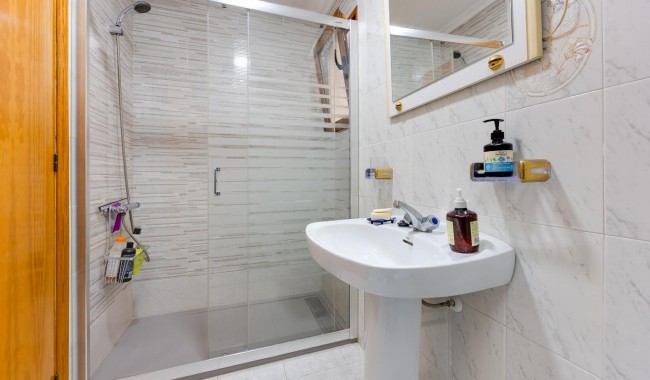 Resale - Apartment - Torrevieja - Playa del cura