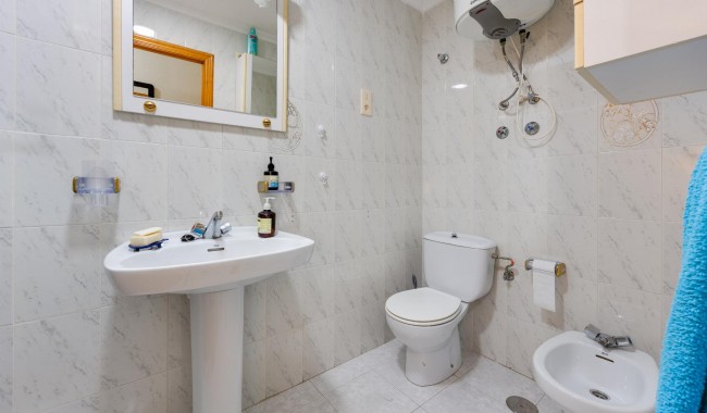 Resale - Apartment - Torrevieja - Playa del cura