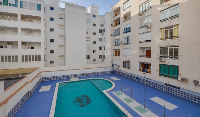 Resale - Apartment - Torrevieja - Playa del cura