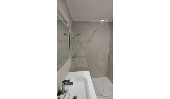 Resale - Apartment - Torrevieja - Acequion