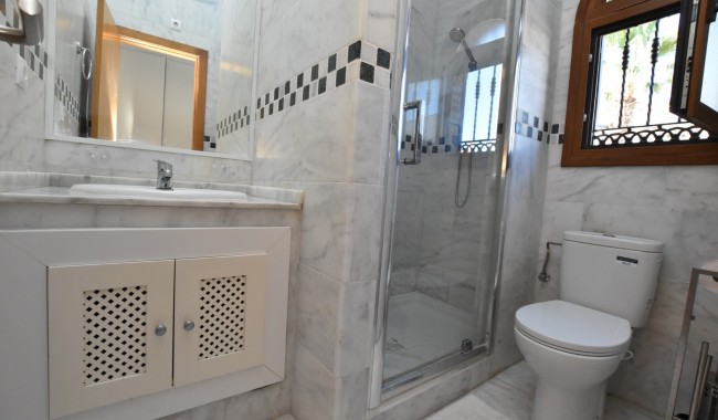 Brukt - Villa - Algorfa - La Finca golf