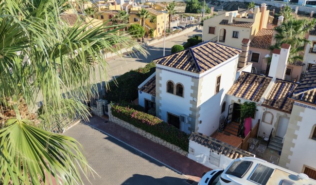 Brukt - Villa - Algorfa - La Finca golf