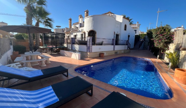 Brukt - Villa - Algorfa - La Finca golf