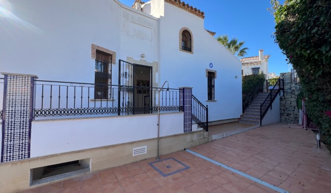 Brukt - Villa - Algorfa - La Finca golf
