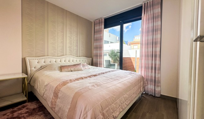 Resale - Villa - Torrevieja - Aguas Nuevas